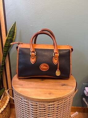 Vintage Dooney & Bourke All-Weather Leather Satchel Doctor Bag Navy Blue & Tan